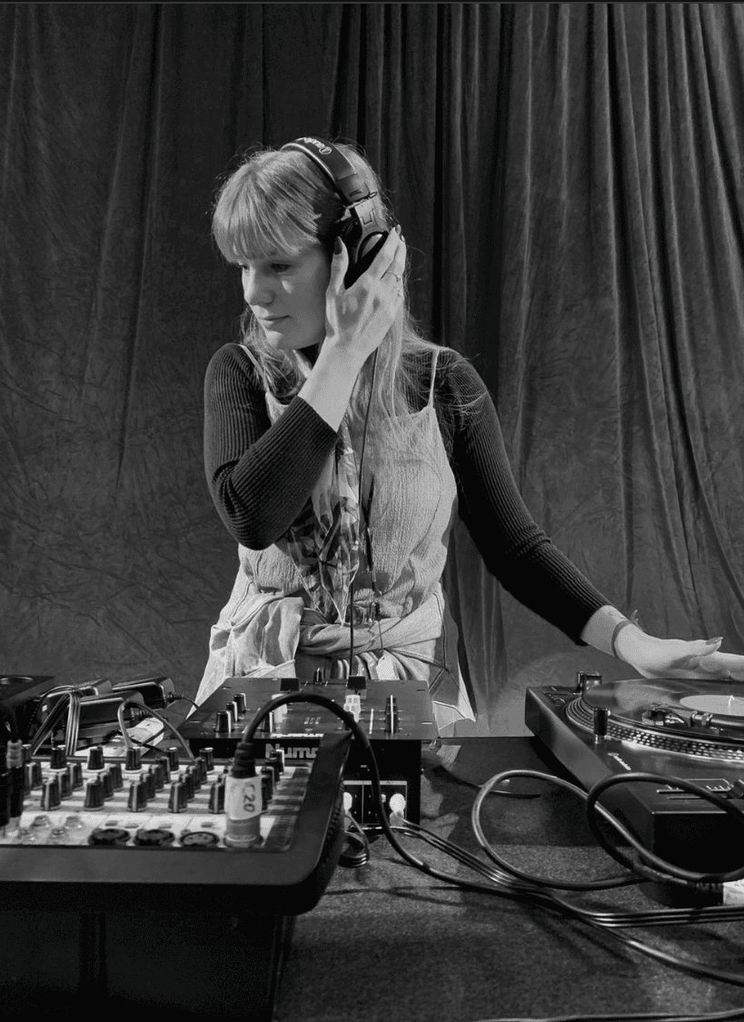 Terrace Tunes - DJ Soraya